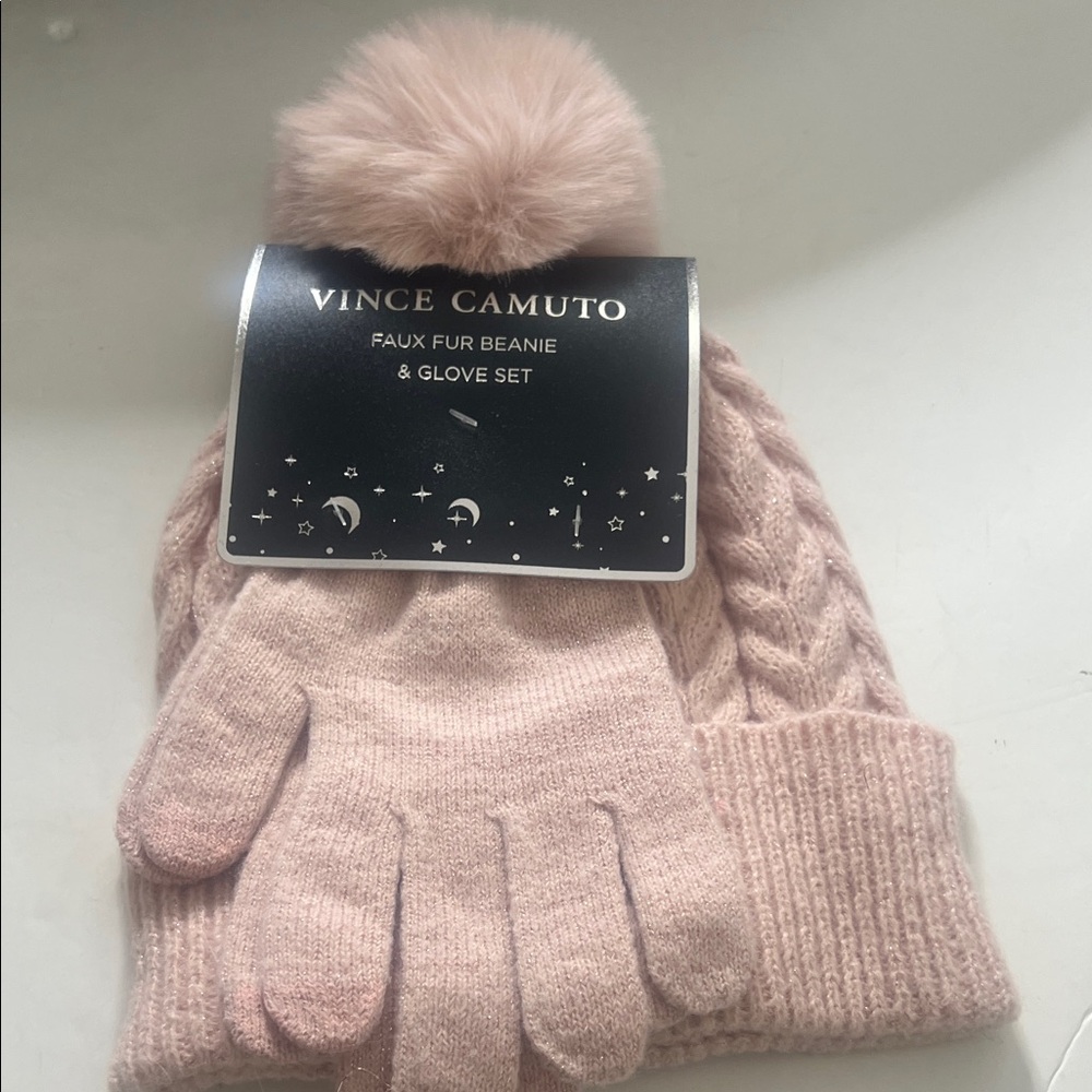 Vince Camuto & Nine West Blush Faux Fur‎ Beanie & Glove Set ONE SIZE